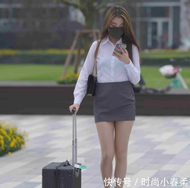 半身裙|白色衬衣搭配半身裙的职业装，散发出的魅力 ，展现女性的优雅
