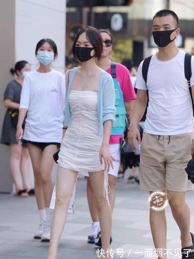 穿搭 随性自然的包臀裙穿搭富有时尚感，简约随性美丽又吸睛，低调时尚！