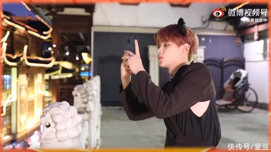 貓貓|「Justin」「新聞」210822 貓貓造型Justin側拍花絮公開 捕捉到一枚記錄生活的小野喵