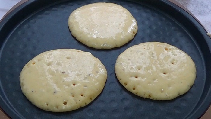 玉米面和面粉最完美搭配做法,不放一滴水,香甜暄软,做法超简单