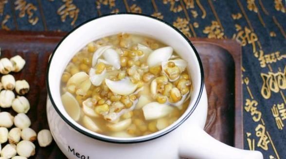 失眠最怕这“汤”,晚上睡前喝一碗,安神静心,一觉睡到自然醒!