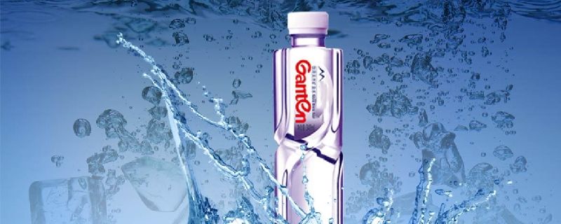 矿泉水用喷雾瓶喷脸可以吗