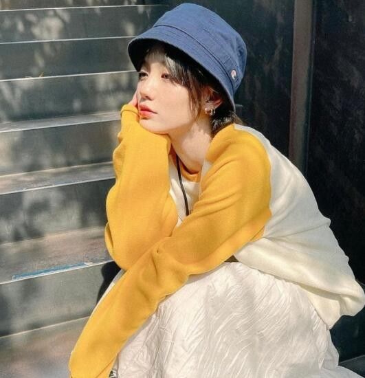 长相舒服又极具氛围感泰国短发女孩meiinpsn 颜值和衣品也都太A了