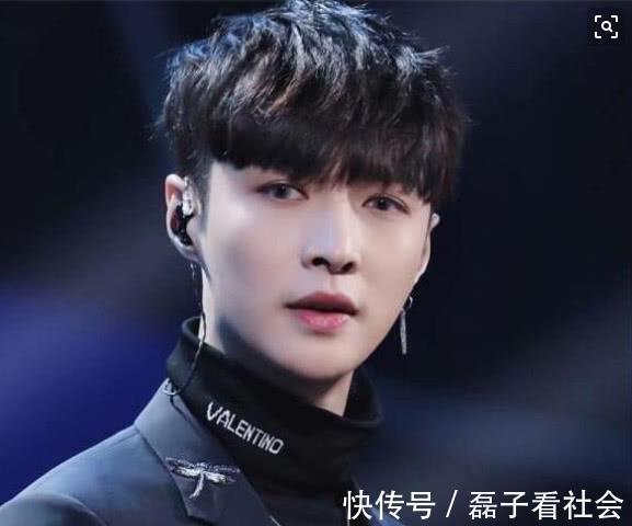 导演|张艺兴首次上《奔跑吧》，跑男团集体做了这件事，导演急了：把衣服穿上