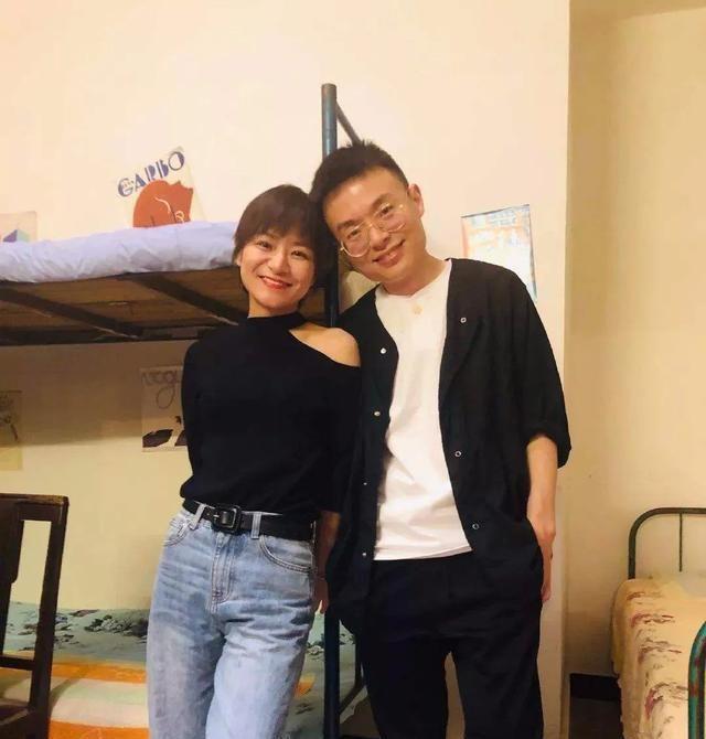 从离婚的脱口秀女王到一月房租三万六,思文的日子比你想得爽多了