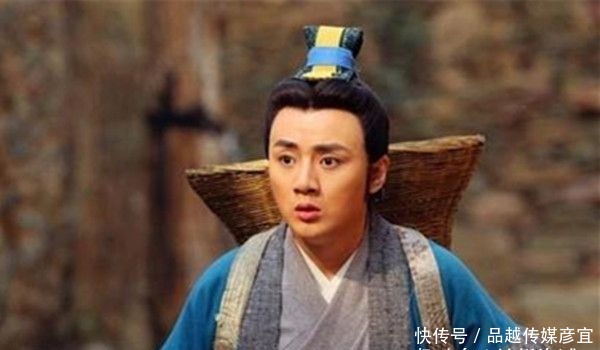 此人在梁山排名第三十，与宋江情深义重，阵亡后皇帝亲自追封