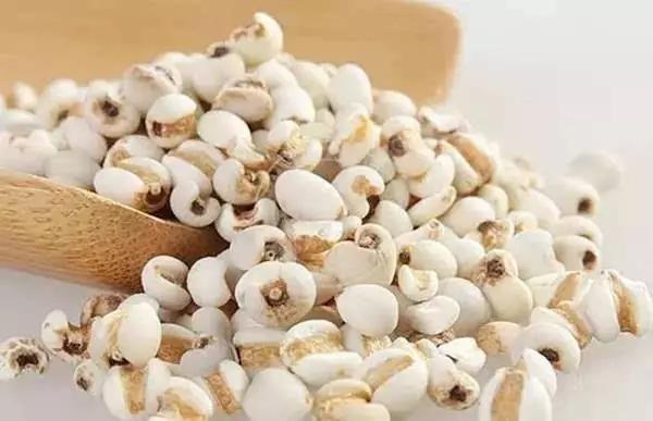 委中穴|3种水果是“湿气果”，越吃湿气越重！中医教你如何有效去湿