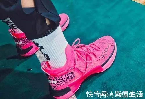 欧文 女神节粉色系列球鞋推荐,吸引女神就靠它了!