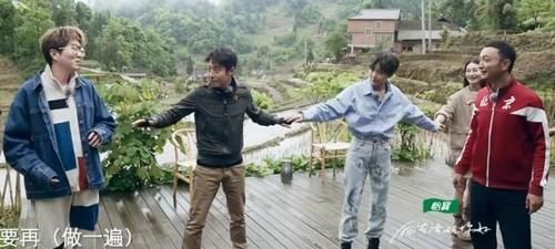 劉雨昕|倪萍多次cue毛不易，毛不易唉聲嘆氣！