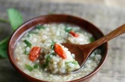 骨质疏松|五种家常菜美味又预防骨质疏松，一举两得，端上桌全家人都欢喜