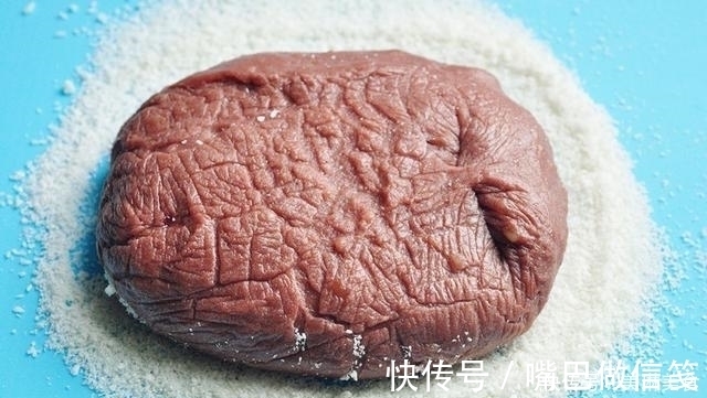 糯米糕|一杯糯米一碗红豆,蒸熟加搅拌,即成又香又软的糯米糕,再不用买