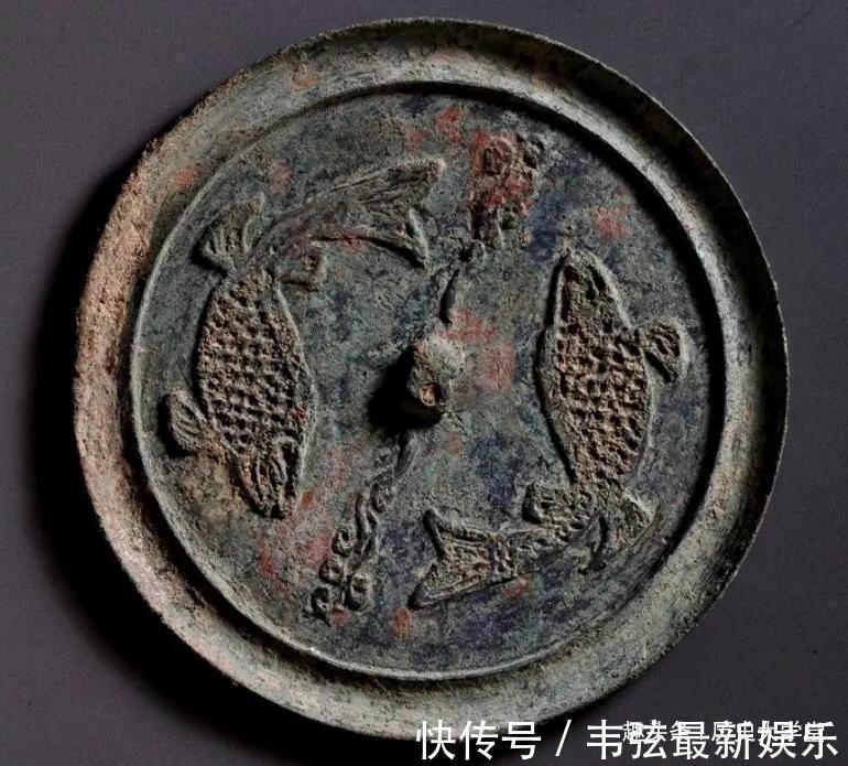 古人@古人梳妆打扮所用的“铜镜”,真的昏黄模糊看不清吗