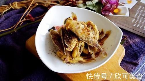 炸鱼光裹面粉可不酥，多做一步，就算放一晚，鱼尾巴都吃干净