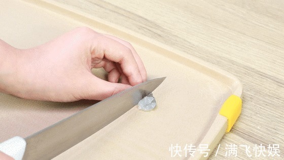 土豆片|以后蛋糕就这样做，不用烤箱不用面粉，娃吃到渣都不剩