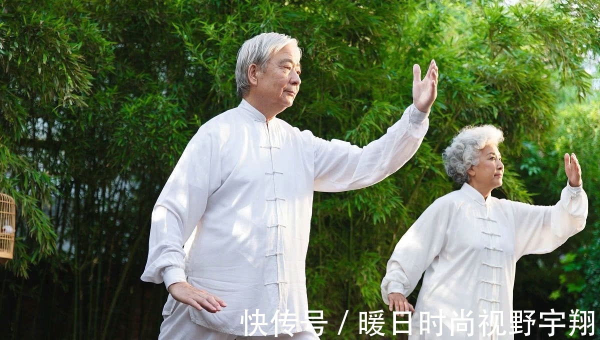 背部|掌握锻炼的方法至关重要,卷腹,仰卧起坐等都有助于腹肌的形成