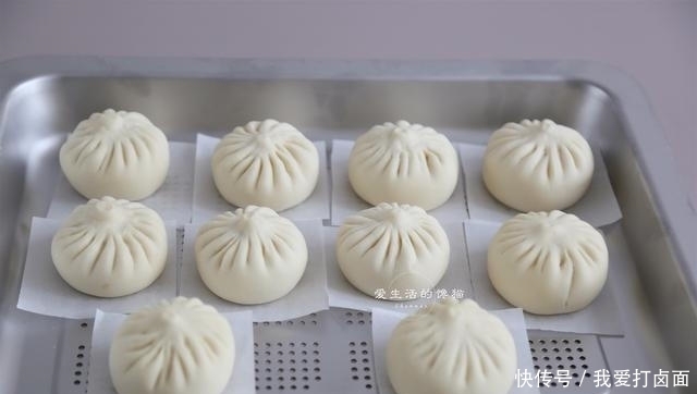 做包子不要只会加酵母,多加一样,包子白又胖,冷了也不发硬