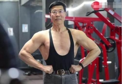 蘑菇|70岁的大爷为何看起来像30岁?每天吃4种素食,依旧年轻如小伙