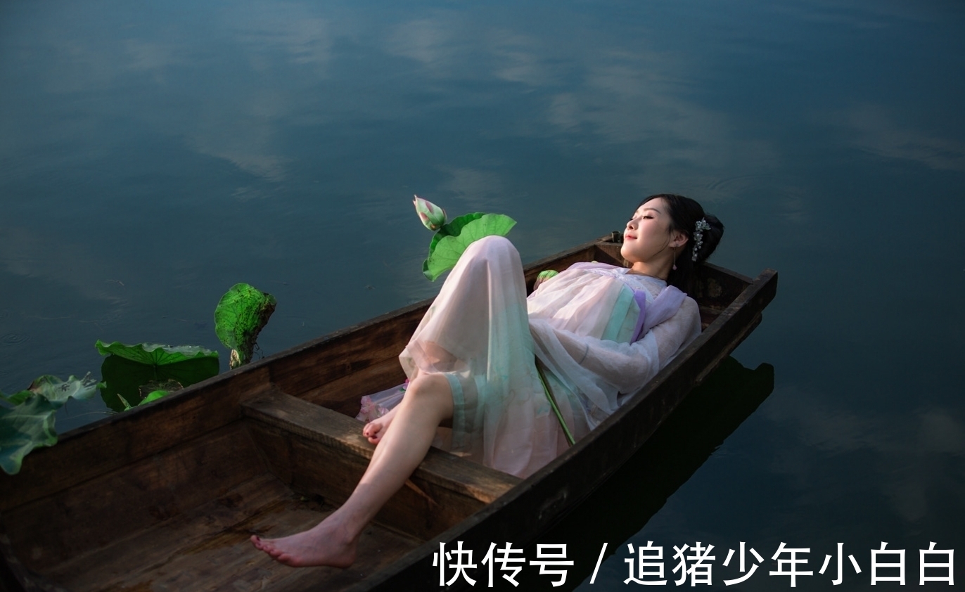 新歌|诗·八首丨独爱香笺酬旧句,渐疏酒盏怯新歌