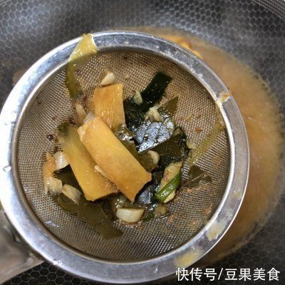 适合全家的酱油卤鸡，老人小孩都爱吃