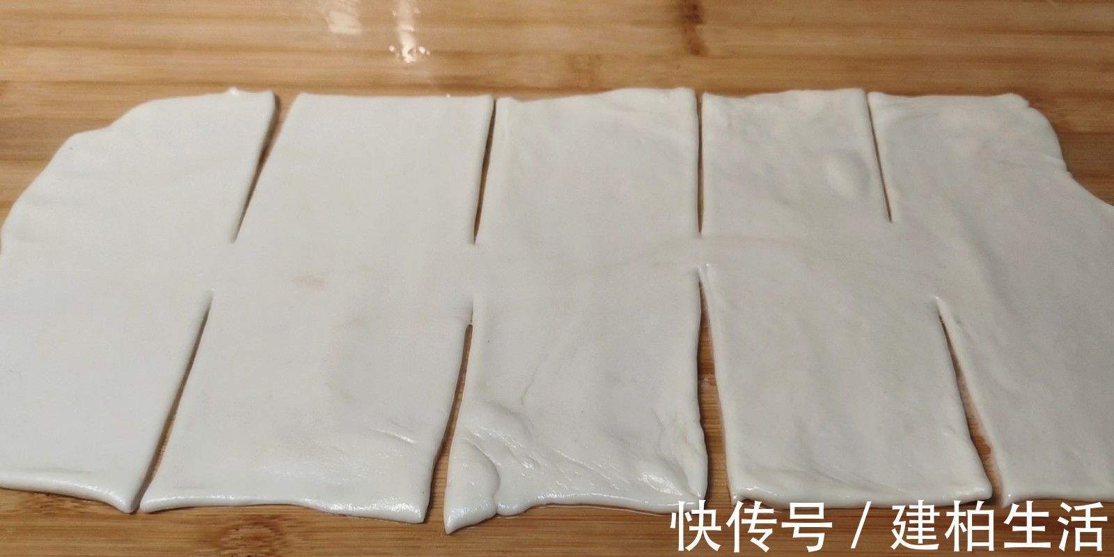 如何让烙饼变得柔软和层次分明教你三个秘密,外表温柔,没有失败