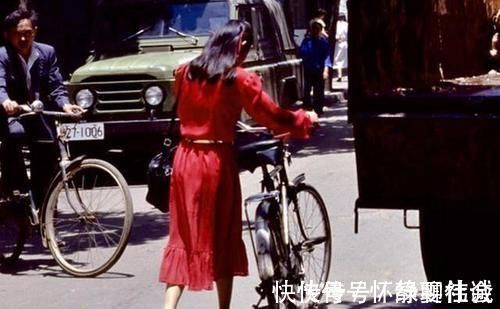 老照片 老照片:80年代的时尚“女神”们,她们的打扮比现在人还要时髦