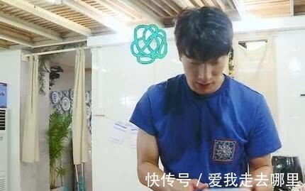 没了张亮就是不行！中餐厅3新来的林大厨，用两个梨子做了顿晚饭