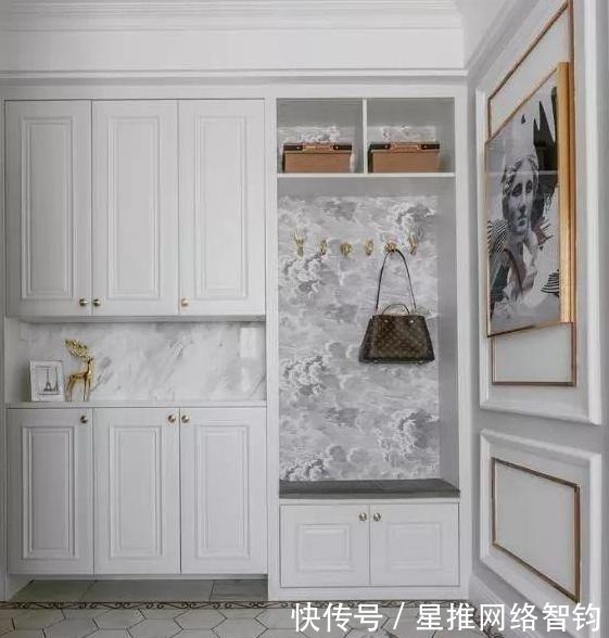 装修设计|原来的玄关设计已经过时了,现在人们都这么装,玄关+鞋凳,实用
