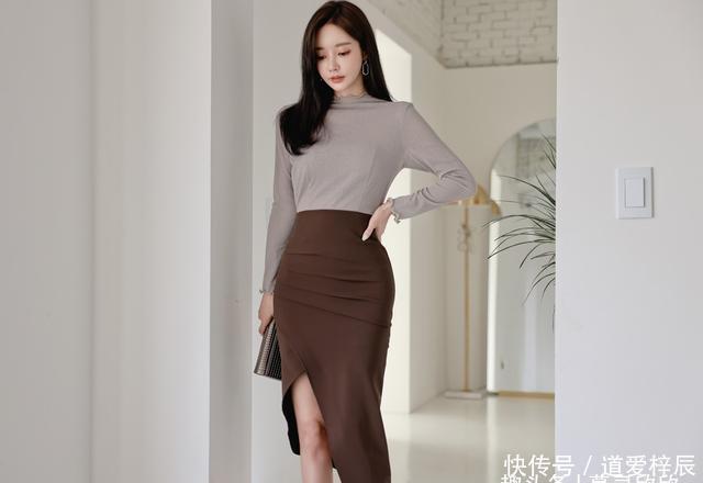 鸢灰透气长袖雪纺衫搭配皱褶咖啡斜边裙,彰显孙允珠优雅姿态