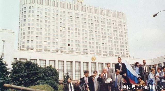 解体|苏联解体和斯大林有关系吗如果斯大林没死,会是怎样的结局