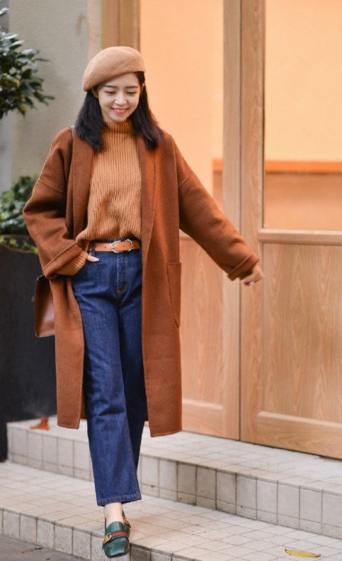 下半身 突然火了一种穿法叫“牛仔裤+乐福鞋”,时髦显瘦有气场,谁穿谁美