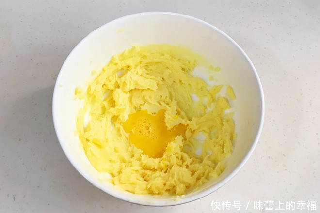 曲奇:3分钟教你学会小猪曲奇,孩子们看到小猪饼干都爱不释手了......