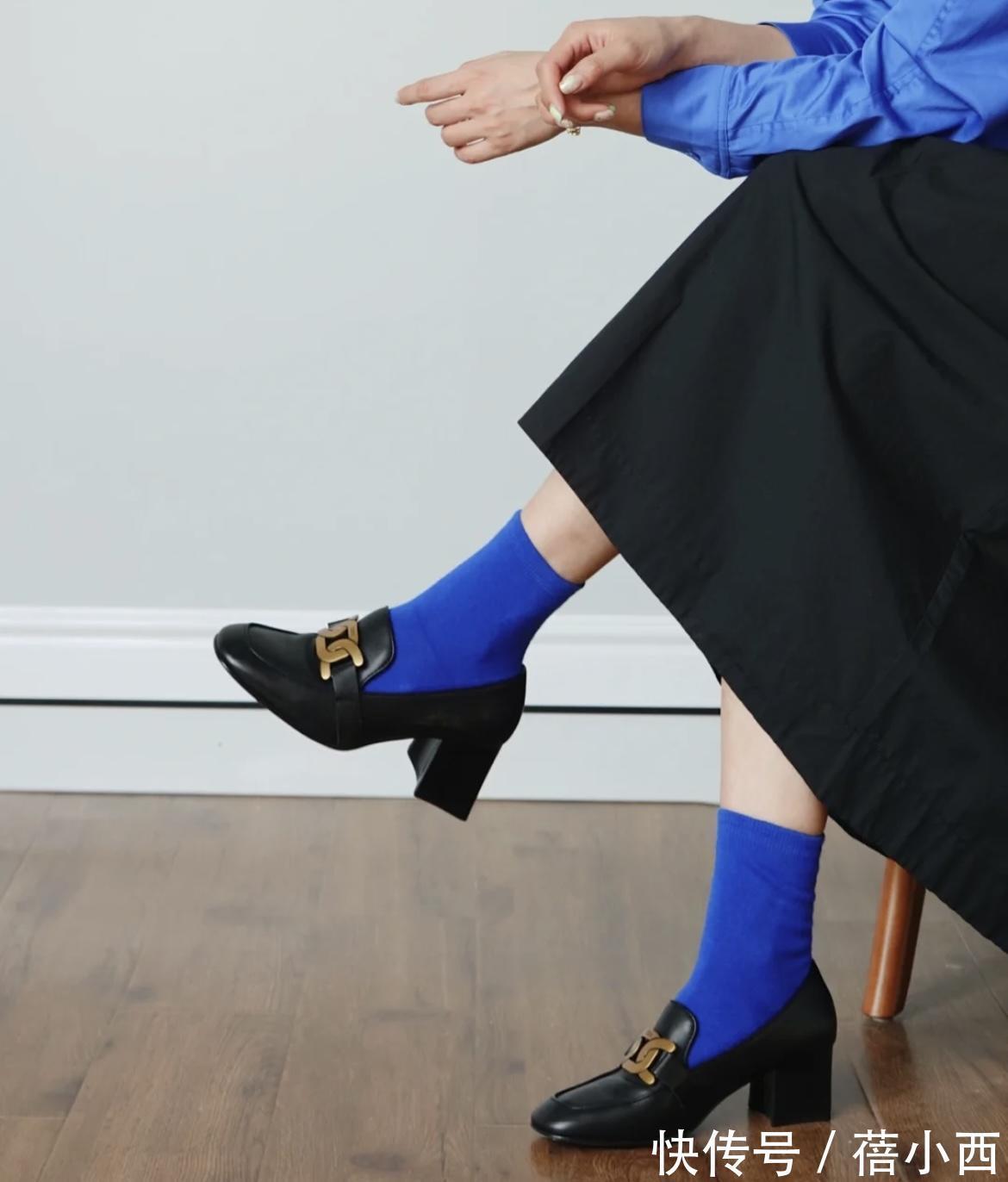 半身裙|OOTD!7款不同的黑色鞋打造一周不重样的造型,冬季穿百搭又减龄