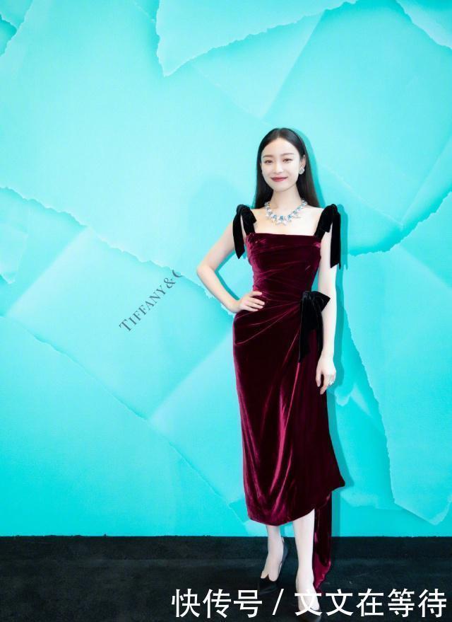 夏季|夏季就是要穿吊带才够漂亮,吊带搭配短裤复古精致,港风十足