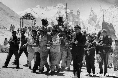 1960年中国人首次从北坡登顶珠峰,珍贵老