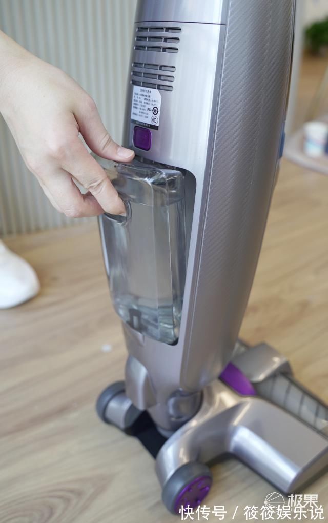 污渍|插画师清扫画室最佳助手，定点喷洗+强大吸力，一杆解决顽固污渍