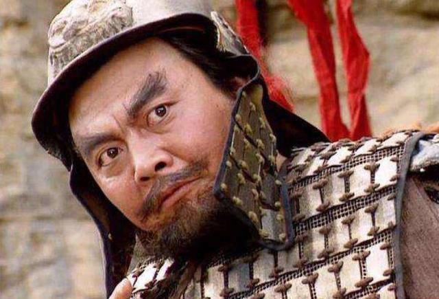拼命|许褚敢跟马超拼命，为何不惹关羽和张飞？真正的猛人，必有巧大智慧