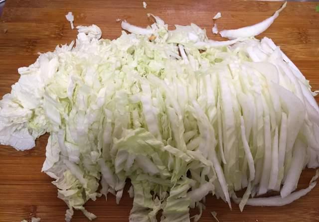 白菜腌肉面,简单的做法,完美的营养组合