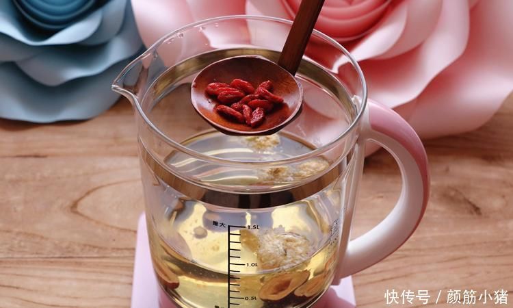 补气|常喝一杯黄芪水，3个好处或不请自来，但4种人不能喝，早知早受益