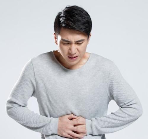 听说茶喝错了反而有害健康这些错误的喝茶方式，谨记