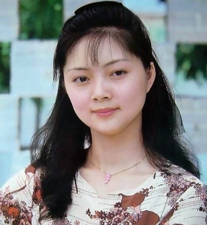 |陈晓旭担心张莉的婚姻,张莉却给她说笑话,宝姐姐总是报喜不报忧