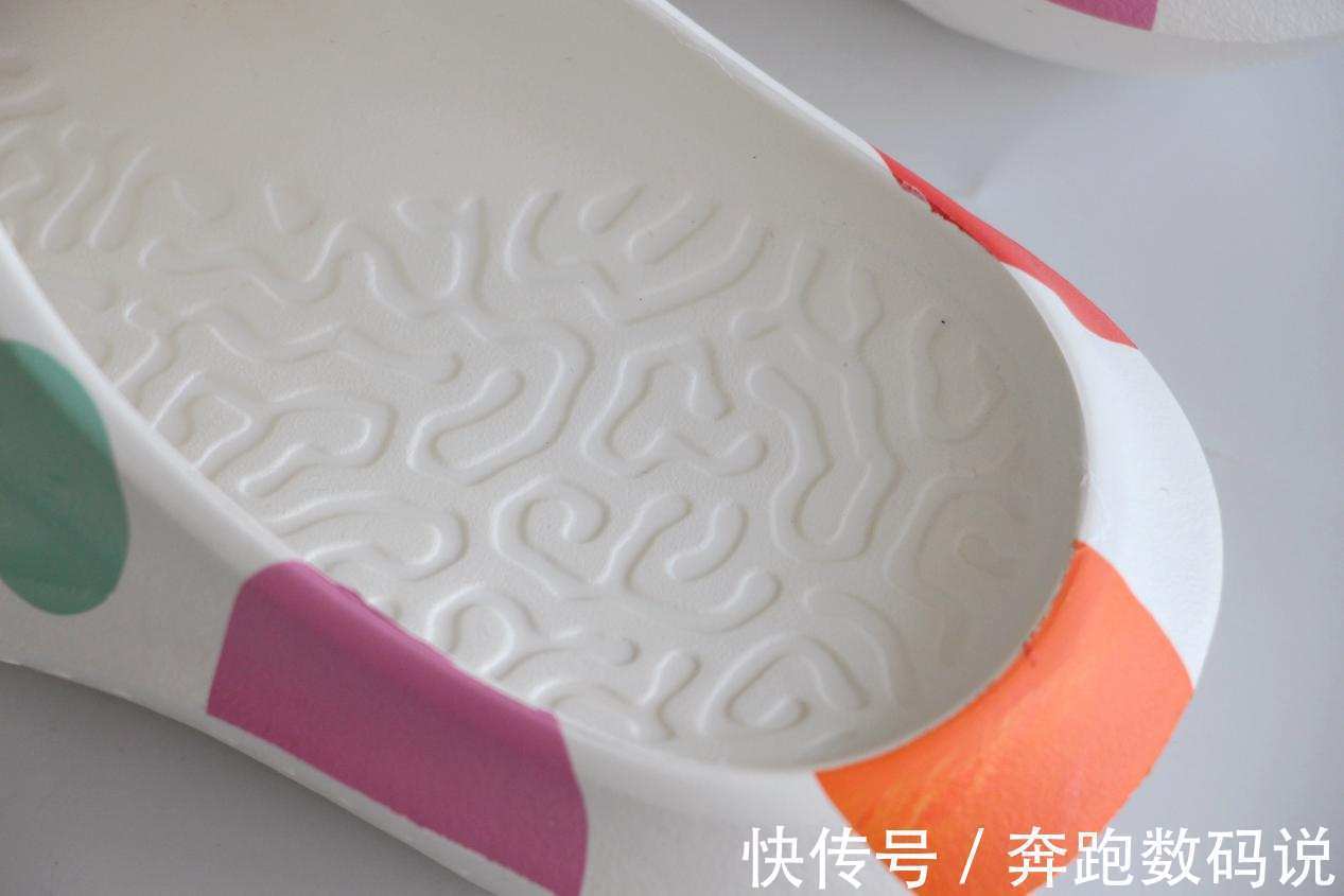 咕咚|缓震Q弹,运动恢复必不可少:咕咚运动恢复拖鞋