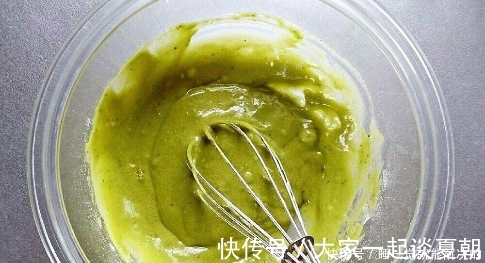 烙了个快手千层饼，细节发朋友圈后火了，网友：好方法！第一次见