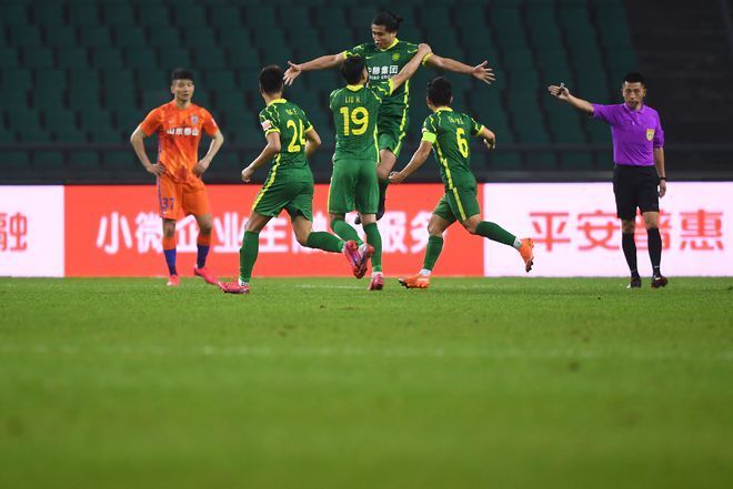 高天意|賈德松補(bǔ)時(shí)絕殺！中超：山東2-1逆轉(zhuǎn)國(guó)安 孫準(zhǔn)浩世界波