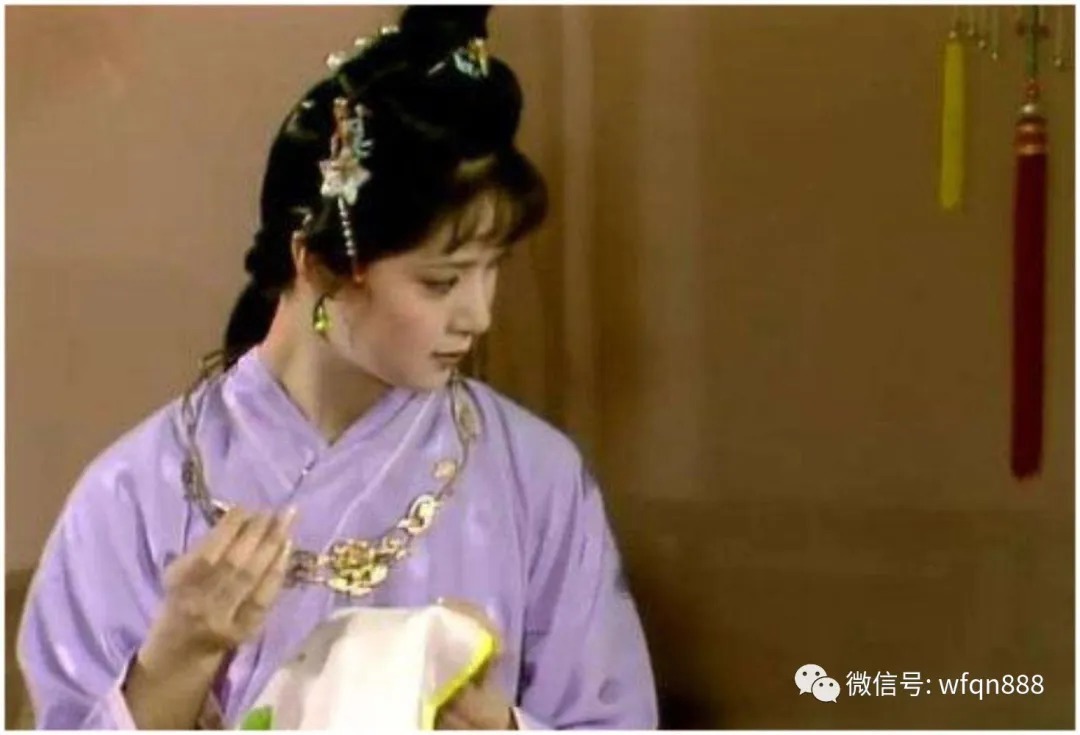 端午节@薛宝钗真的爱贾宝玉吗?看看元春这次送的端午节礼物,你就知道了