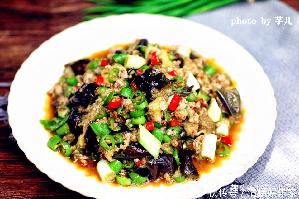 茄子|茄子最好吃的做法,简单快捷,美味下饭,一盘不够吃,少油更健康