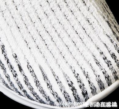 yeezy 小米推「空调鞋」！不到百元硬刚Yeezy，穿上降10℃比拖鞋还透气