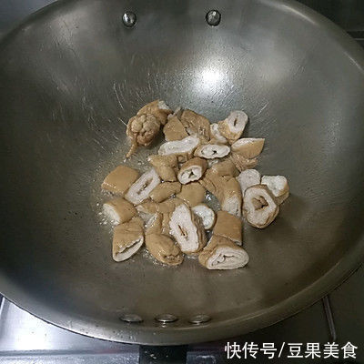 菱形块|这道年菜溜肥肠连续吃了3碗，全家人都一致好评