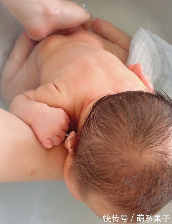 早产|红果果控制不住自己走了两万步,提前两周产子,劝孕妇听医生话