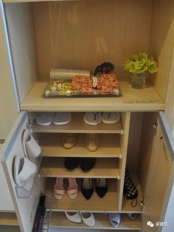 玄关|玄关装修做到这几点,不占地方收纳多,比请设计师还实用