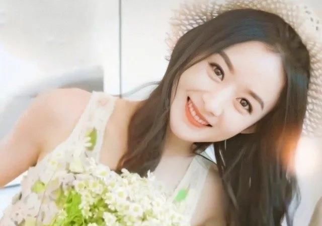 金鹰女神即将揭晓 赵露思海报都p好了宋茜杨幂才是最佳人选 全网搜 金鹰女神即将揭晓 赵露思海报都p好了宋茜杨幂才是最佳人选 全网搜